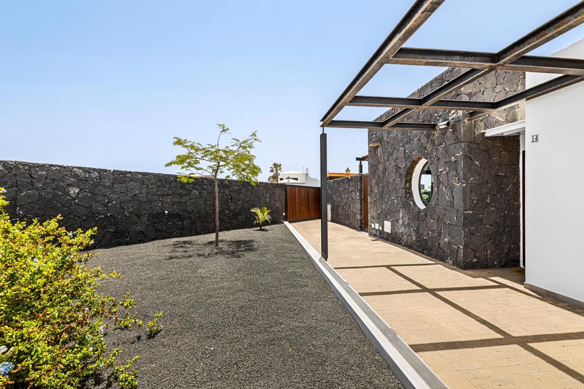 3 Bedroom Villa With Private Pool Close To Papagayo Beach Playa Blanca  Buitenkant foto