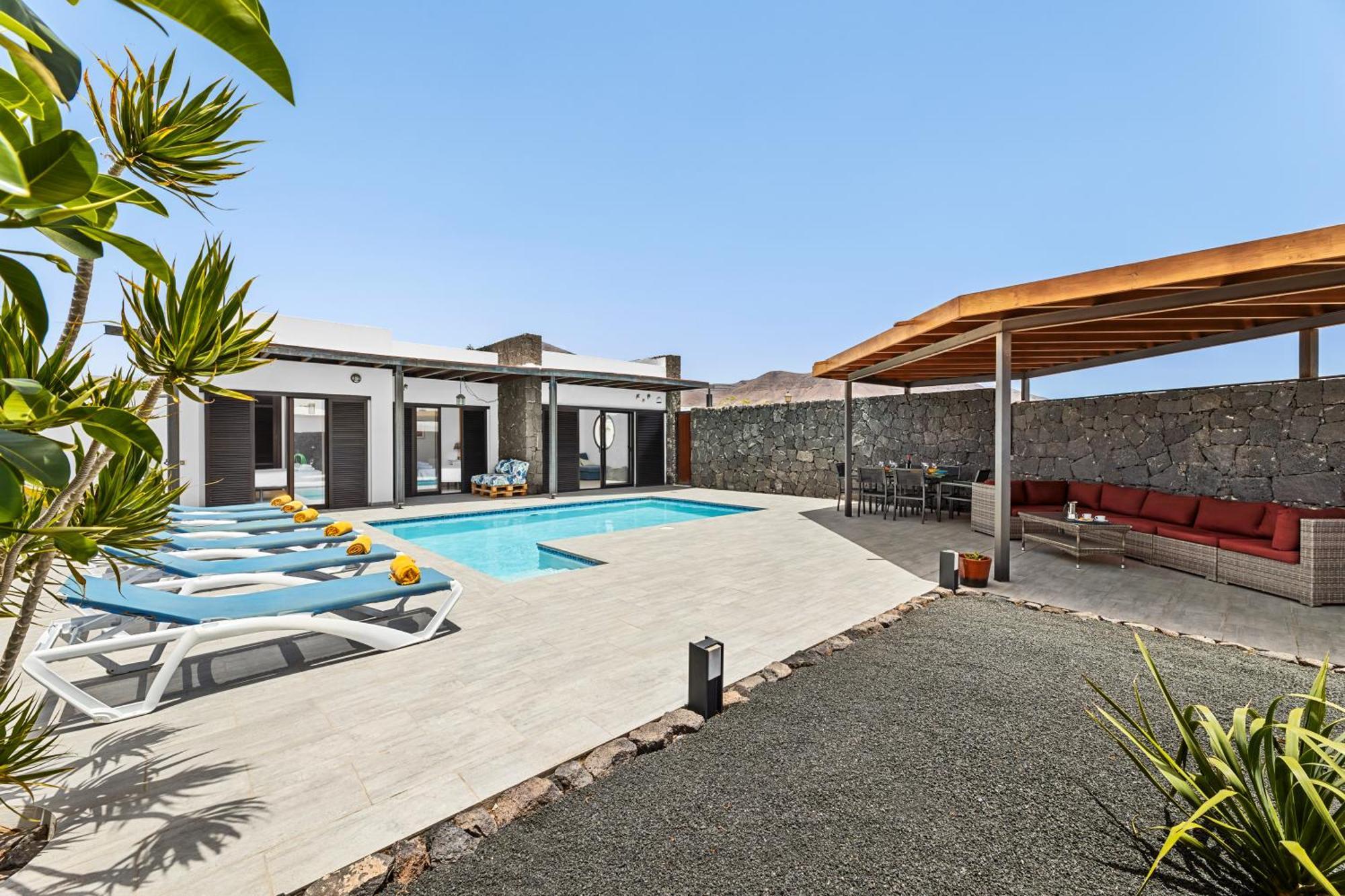3 Bedroom Villa With Private Pool Close To Papagayo Beach Playa Blanca  Buitenkant foto